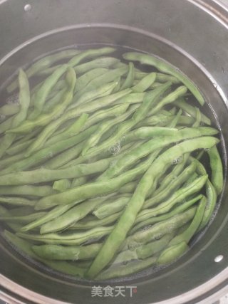 豆角肉包的做法步骤：2