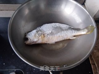 豆瓣黄花鱼的做法步骤：3