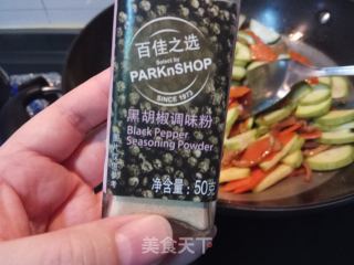 鱿鱼肉片炒翠玉瓜的做法步骤：11