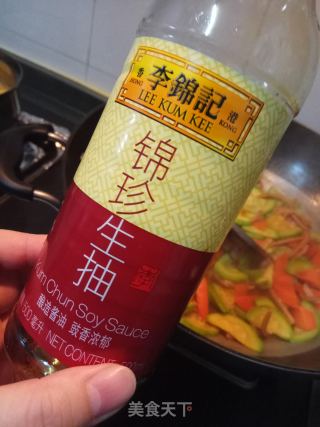 鱿鱼肉片炒翠玉瓜的做法步骤：13