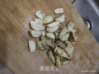 田螺鸭脚煲的做法步骤：9