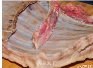 羊排金针菇的做法步骤：1