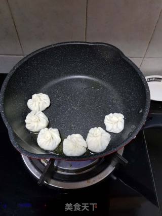 鸡蛋槐花饺子的做法步骤：16
