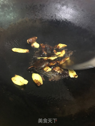 牛杂煲的做法步骤：8
