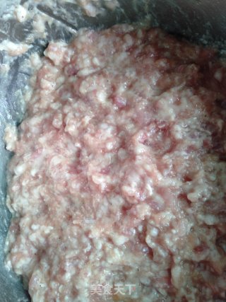 粉丝肉丸砂锅汤的做法步骤：3