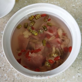 石斛西洋参猪骨汤的做法步骤：4