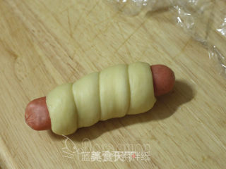 香葱肠仔卷的做法步骤：9
