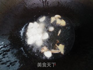 猪肝炒大葱的做法步骤：5
