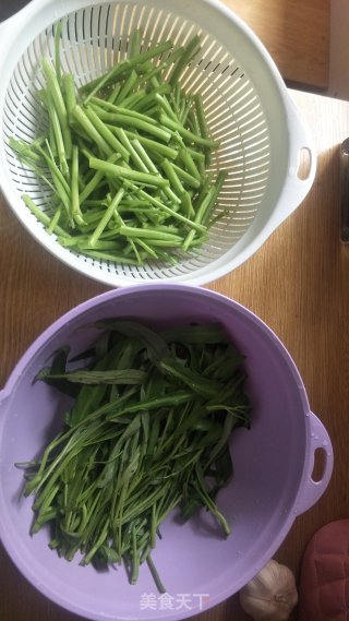 清炒空心菜的做法步骤：2