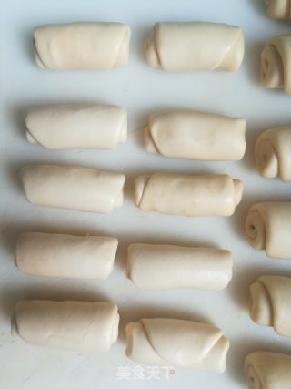 蛋黄酥的做法步骤：7