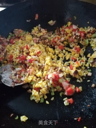 黄金船蛋炒饭的做法步骤：8