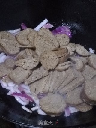 炒窝窝头的做法步骤：6