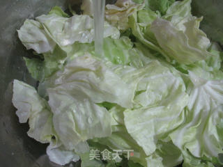 鸡胸肉炒牛心菜的做法步骤：3