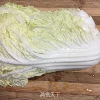 油渣炒大白菜的做法步骤：1
