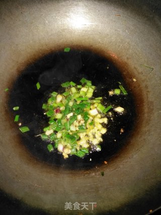 酸豆角炒粉条的做法步骤：5