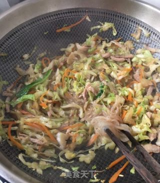 粉丝炒包菜的做法步骤：16
