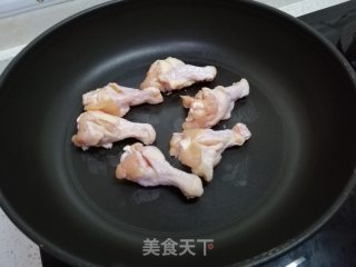 可乐鸡翅根的做法步骤：2