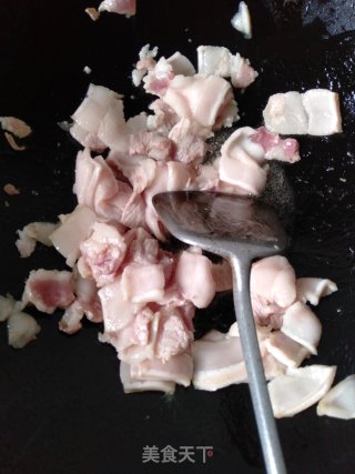 五花肉烧血旺的做法步骤：3