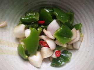 菜椒拌洋葱的做法步骤：7