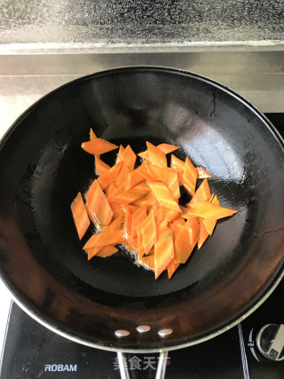 肉炒三片的做法步骤：3