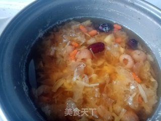 银耳百合莲子羹的做法步骤：4