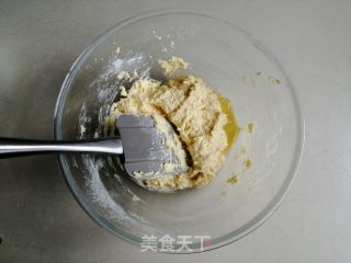 金酥粒蓝莓爆浆蛋糕的做法步骤：5