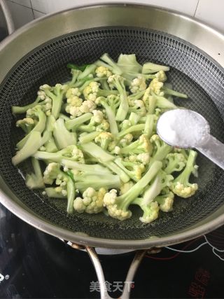 干炒肉丝拌花菜的做法步骤：4