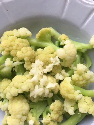 干炒肉丝拌花菜的做法步骤：9