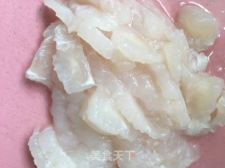 自制龙利鱼丸的做法步骤：1