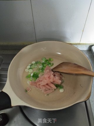 鸡胸肉炒芦笋的做法步骤：9