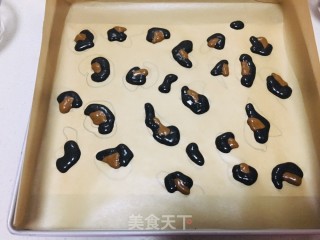 豹纹蛋糕卷的做法步骤：8