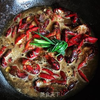 啤酒烧龙虾的做法步骤：8