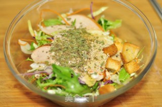 鸡肉酪梨沙拉拌凉面佐烤薯角的做法步骤：5