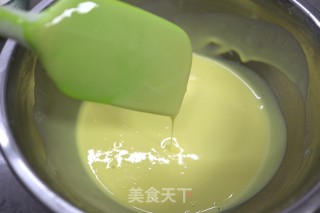 无油少糖酸奶戚风蛋糕的做法步骤：5
