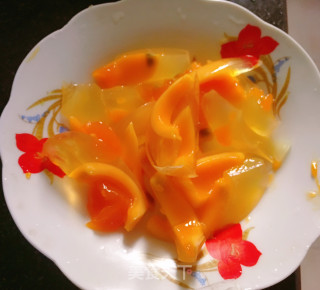 青椒拌皮蛋的做法步骤：2
