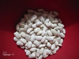 猪蹄焖芸豆的做法步骤：4