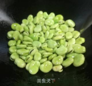 油焖蚕豆的做法步骤：2