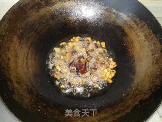 腊肉炒杂蔬的做法步骤：8
