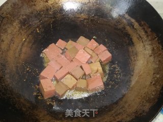 辣炒红白豆腐的做法步骤：4