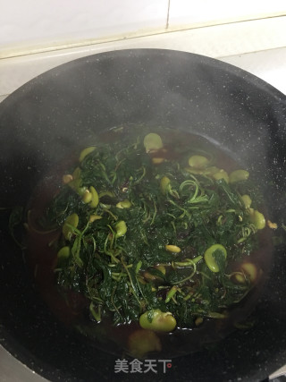 苋菜炒蚕豆瓣的做法步骤：5
