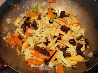 干锅菜花的做法步骤：12