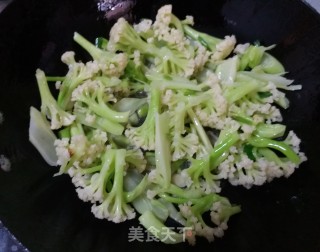 西红柿炒有机花菜的做法步骤：9
