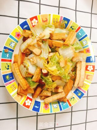 白菜炒烟熏干的做法步骤：9