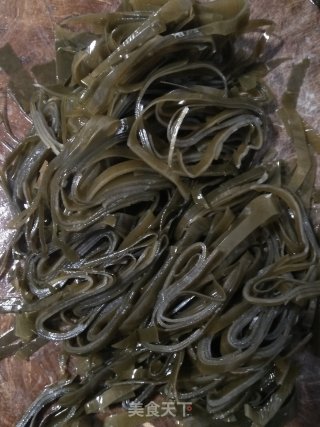 鸭子海带汤的做法步骤：2