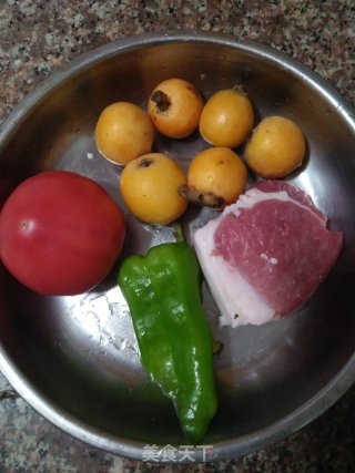 枇杷炒肉片的做法步骤：1