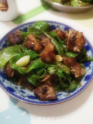 青椒排骨的做法步骤：4