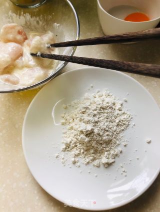 菠萝咕噜鱼的做法步骤：5