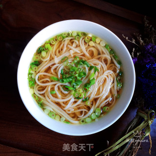 蚝油葱花空心面的做法步骤：7