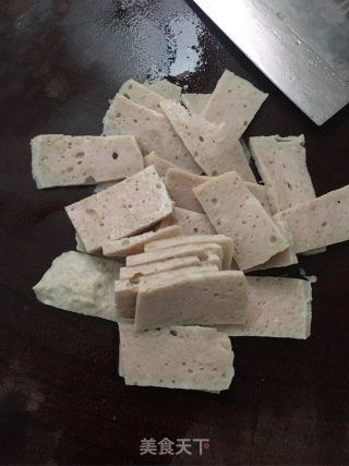 咸菜炒肉饼的做法步骤：1