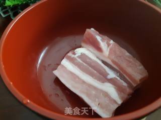 薄荷红油肉片的做法步骤：1